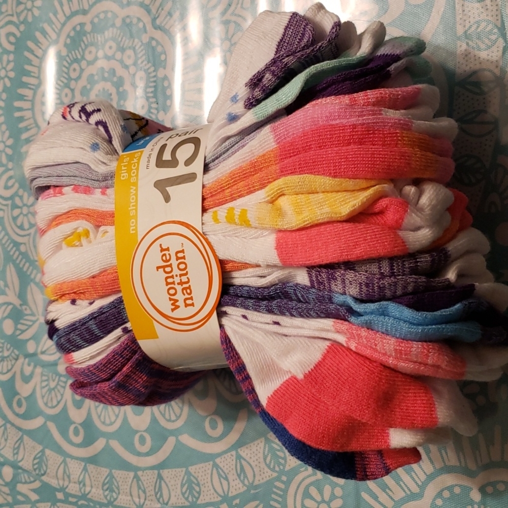 15 Pairs Of Big Girls Socks